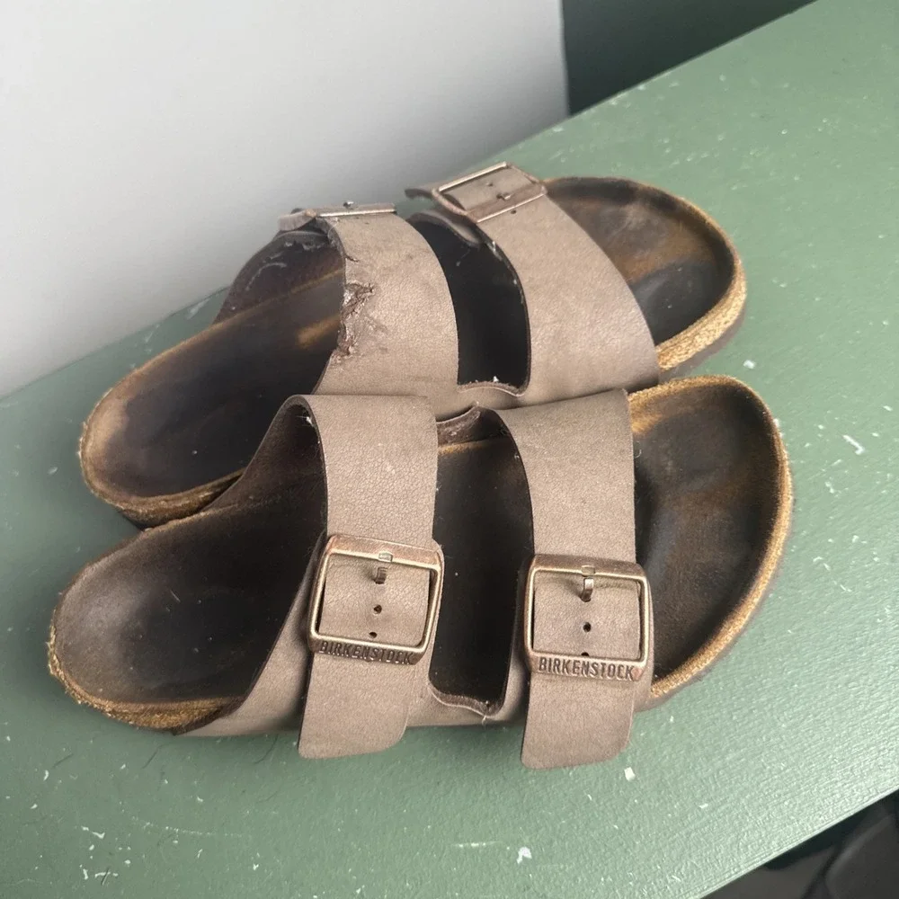 Birkenstocks Mocha Arizona Sandals -‎ Size 36/ L6, M4